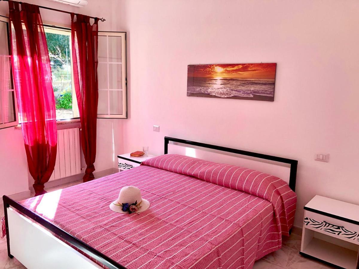 Casa Dolce Hibiscus Lägenhet Olbia Exteriör bild