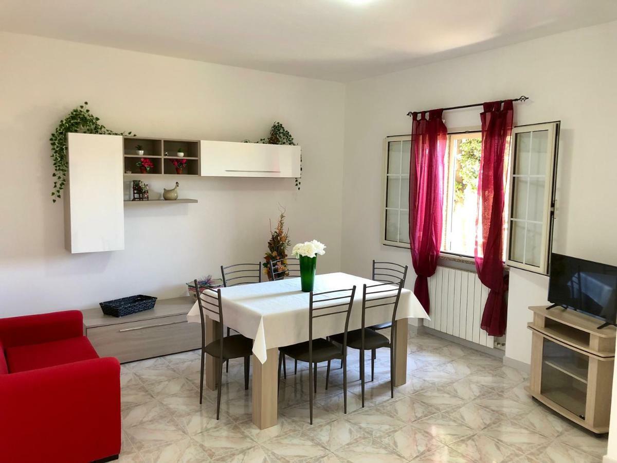Casa Dolce Hibiscus Lägenhet Olbia Exteriör bild